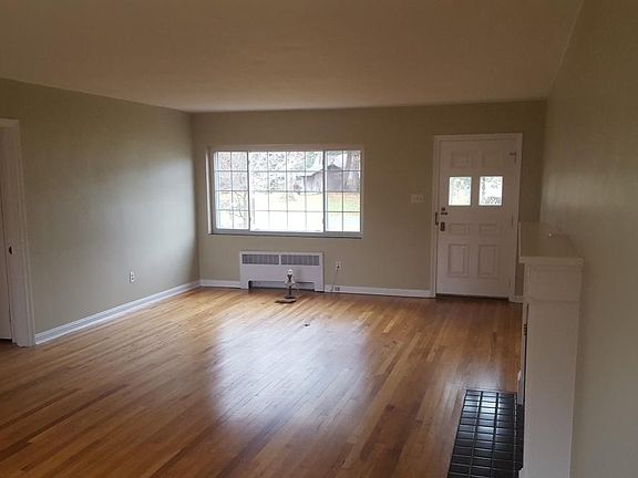 Main Room Looking at Front