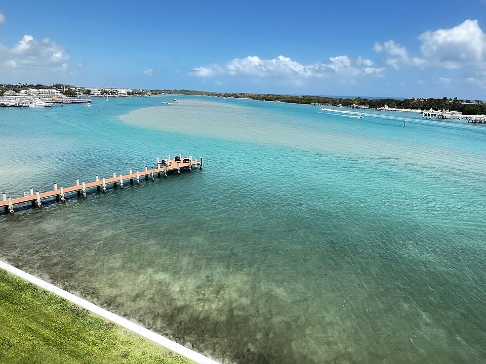 View North - Intracoastal & fishing Pier