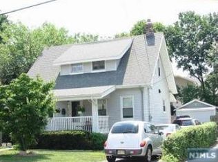 15 Thiem Ave, Rochelle Park, NJ 07662