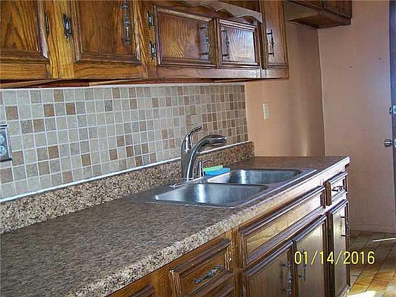 3rd image of 1911 Saint Johns Dr