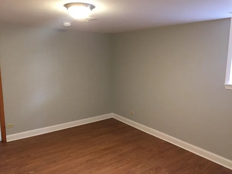 0 Knox Ave #1 — Photo 9