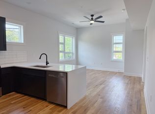 720 Castle St #203, Wilmington, NC 28401