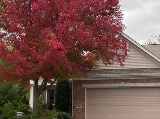 6349 Parks Edge Dr, Loves Park, IL 61111