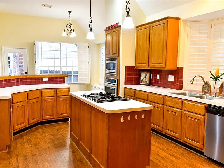 3215 Quiet Lake Dr — Photo 6