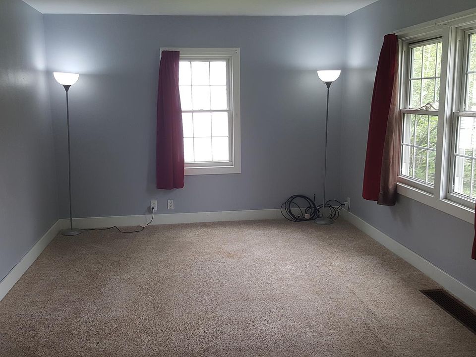 2nd image of 1909 9th St