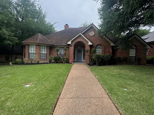 713 Ashley Dr, Hurst, TX 76054