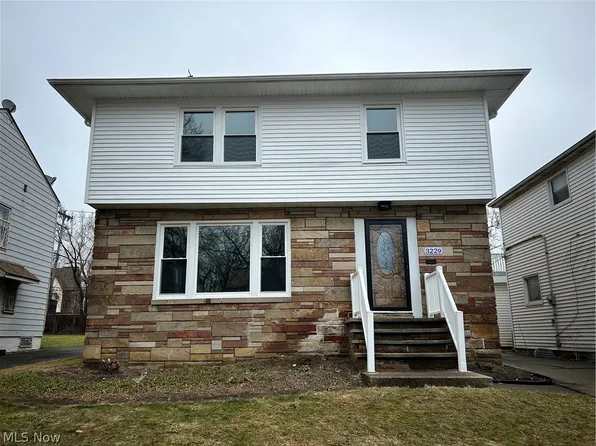 3229 Livingston Rd, Cleveland, OH 44120