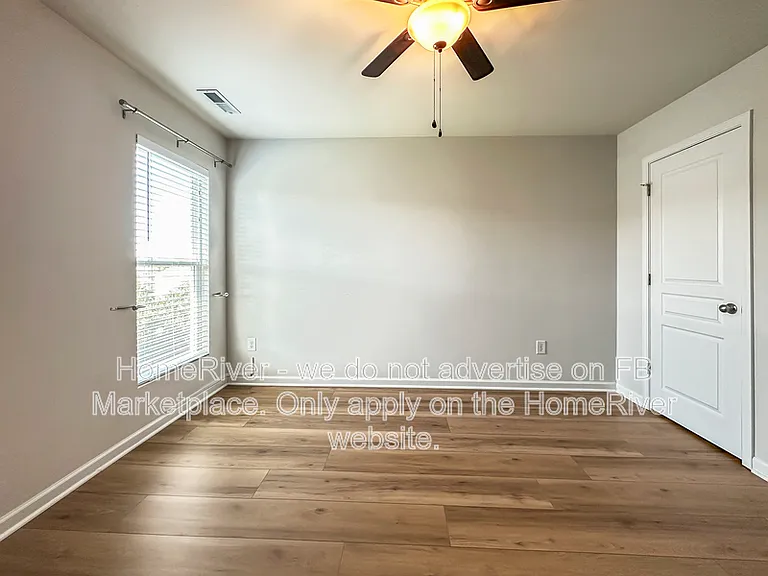 8104 Yaxley Hall Dr — Photo 13