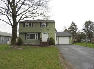 104 Manor Dr, East Syracuse, NY 13057