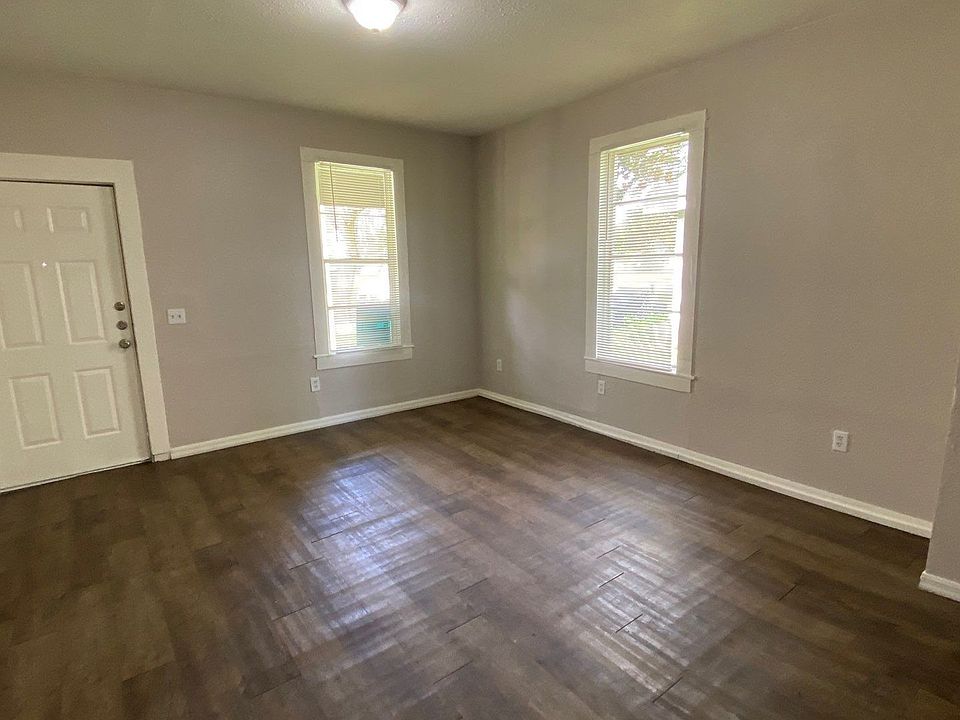 1217 2nd Ave S, Texas City, TX 77590 | Zillow