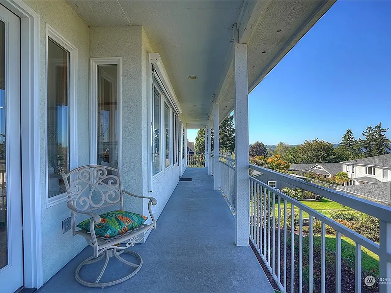 1207 Sequalish St — Photo 7
