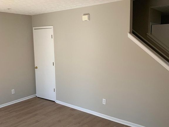 5th image of 6407 Hunters Creek Blvd