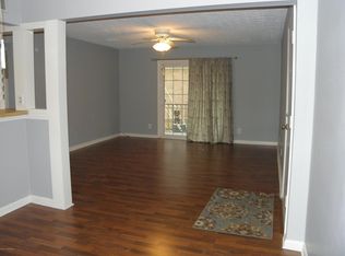 102 Algiers Ct APT 4, Louisville, KY