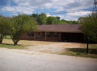 2 Barwood Cir, Greenville, SC 29611