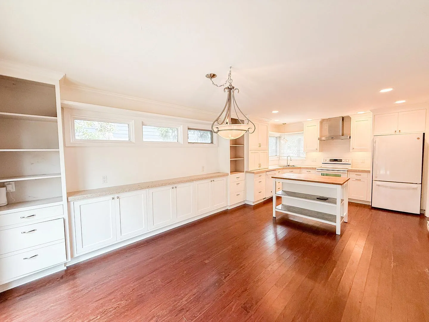 Alameda East End | 3 Bed / 2.5 Bath Duet Home | 1,706+ sq ft — Photo 4
