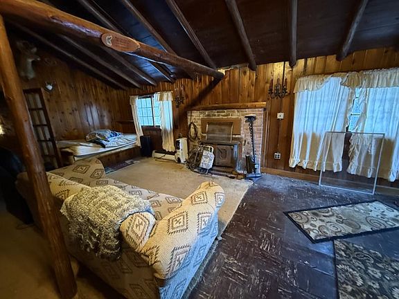 3rd image of 13025 Funk Rd