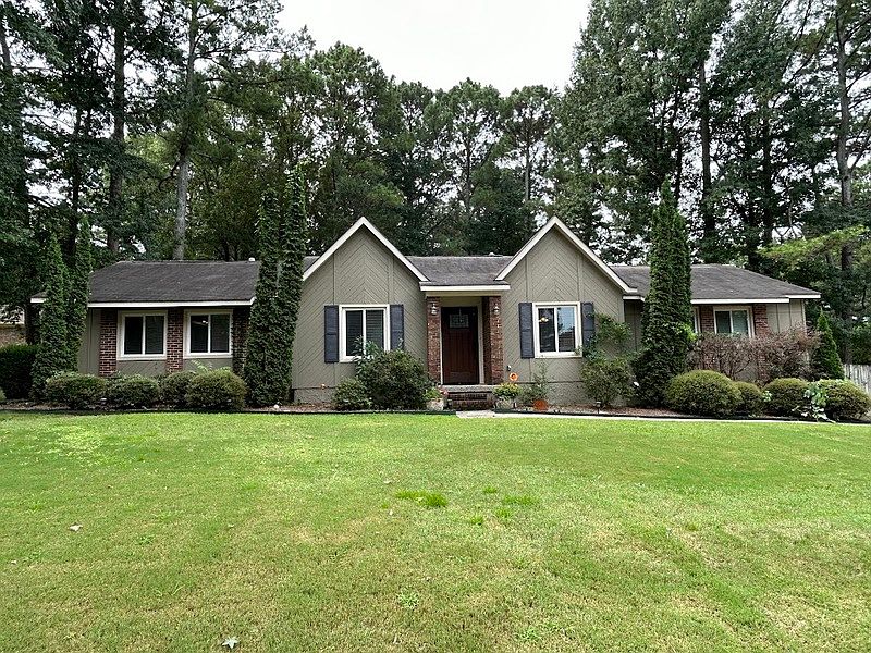 1st image of 1214 Bush Dr SE