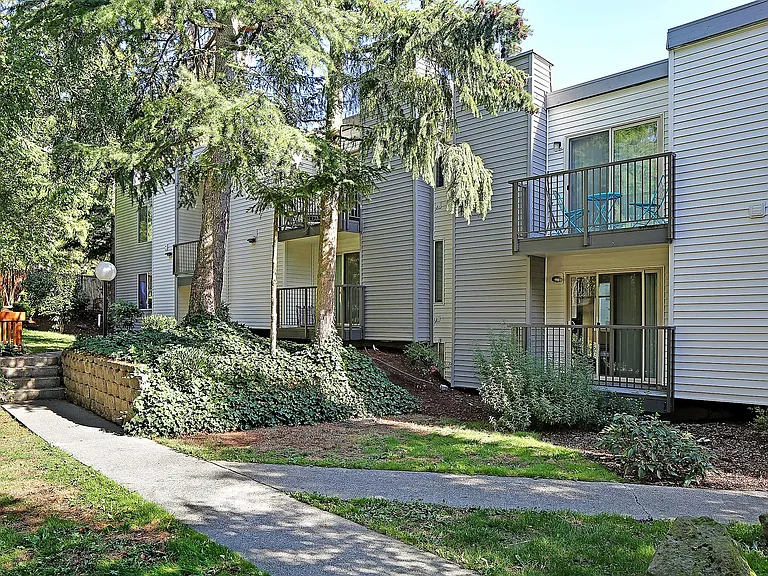 Northline Apartments — Photo 22