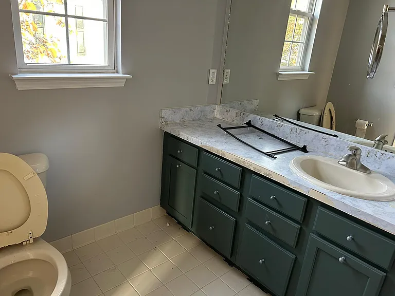 2141 Arcadia Dr — Photo 12