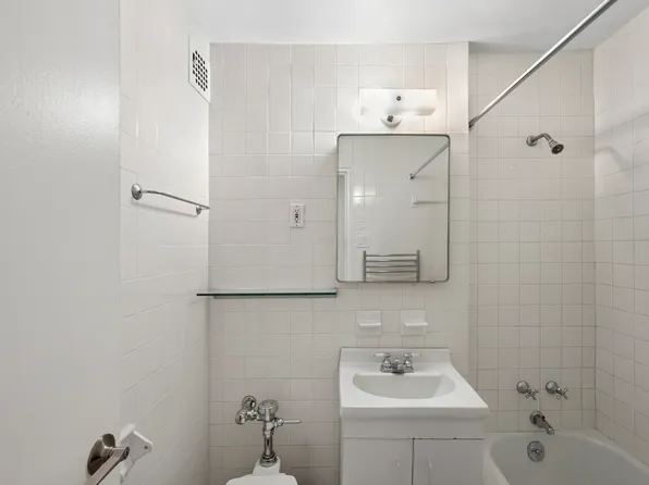 30 East 37th Street 8K image 6 of 6