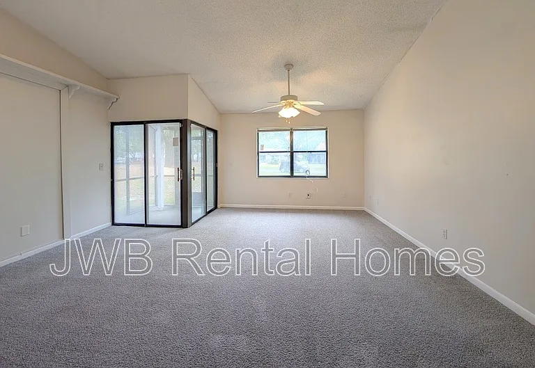 8412 Long Meadow Cir N — Photo 3