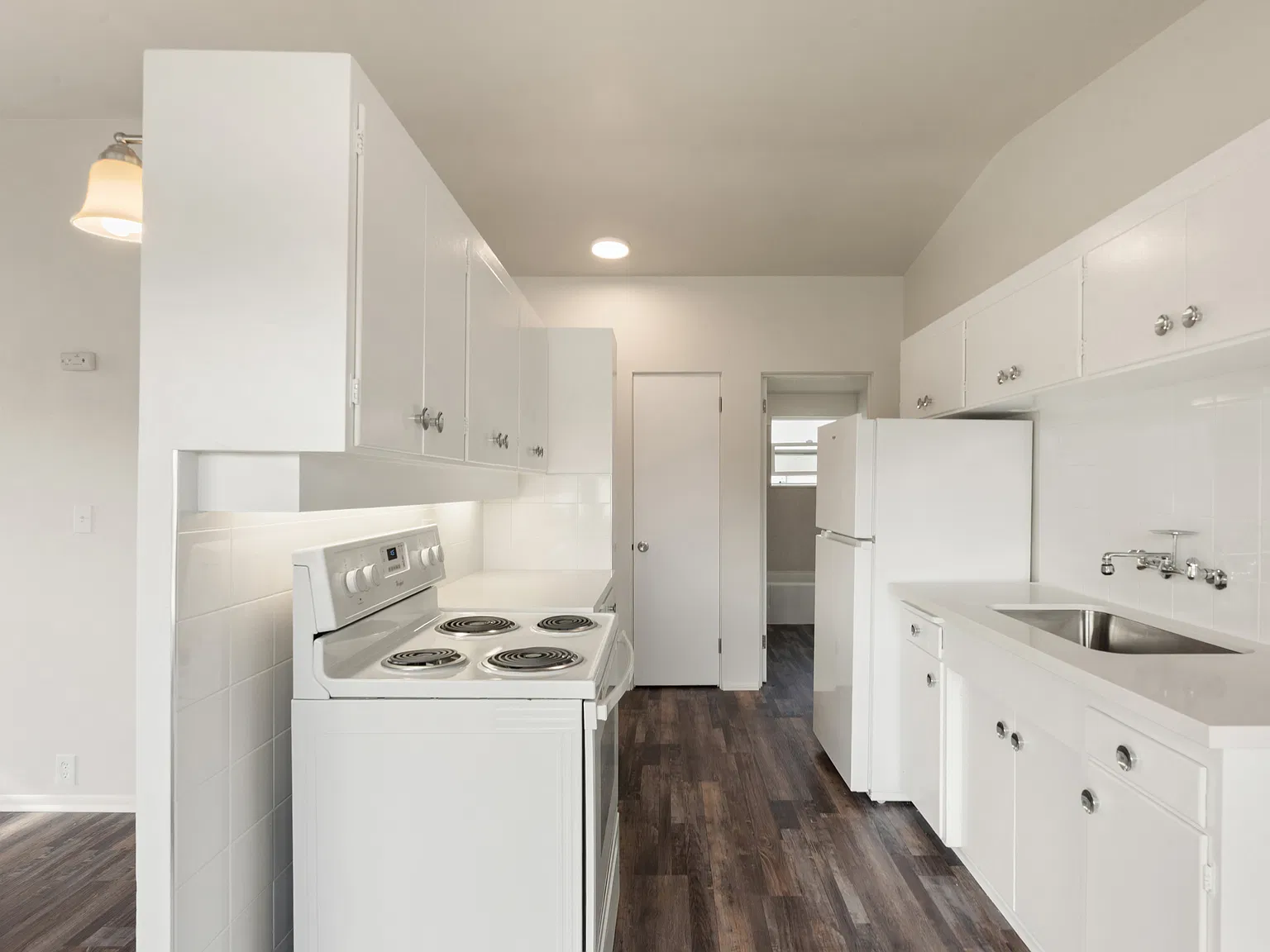 2 bed, 750 sqft, $1,800 — Photo 4