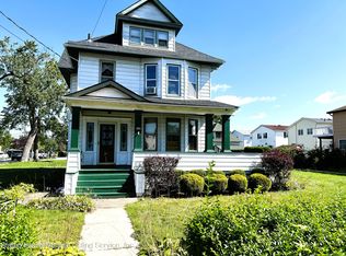 393 Guyon Ave, Staten Island, NY 10306