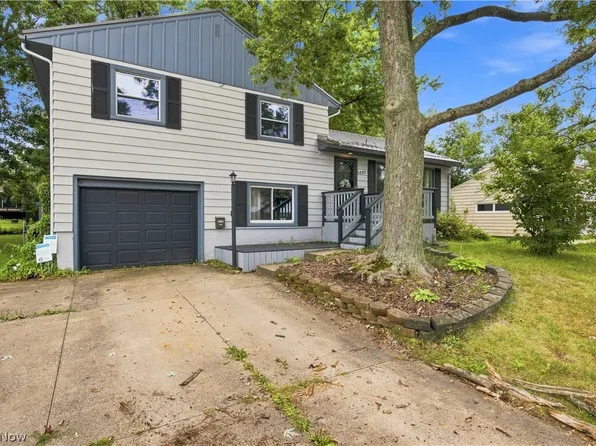 3335 Bailey Rd, Cuyahoga Falls, OH 44221