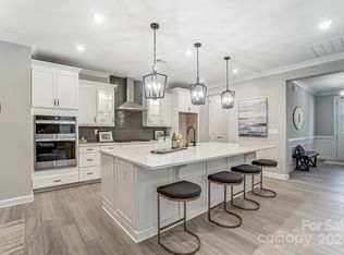 3851 Marchers Trace Dr, Mint Hill, NC 28227