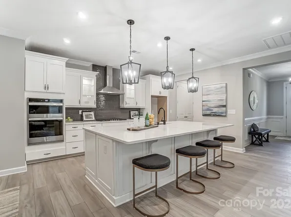 3851 Marchers Trace Dr, Mint Hill, NC 28227