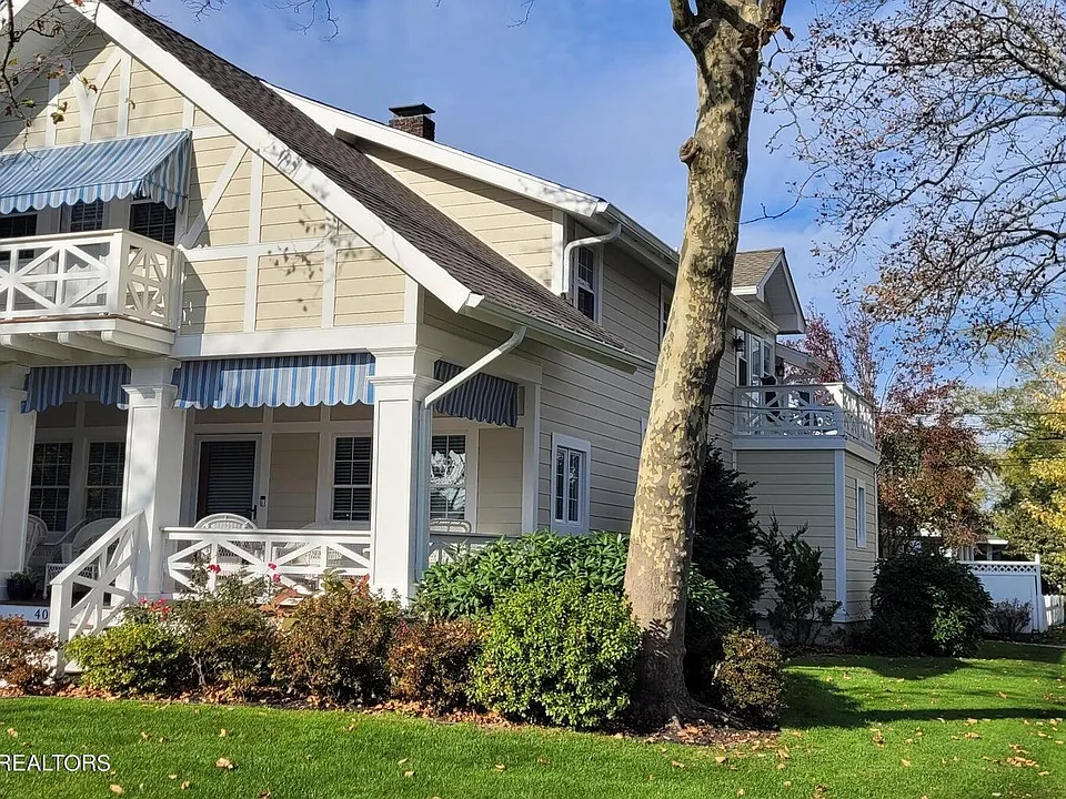 400 4th Ave