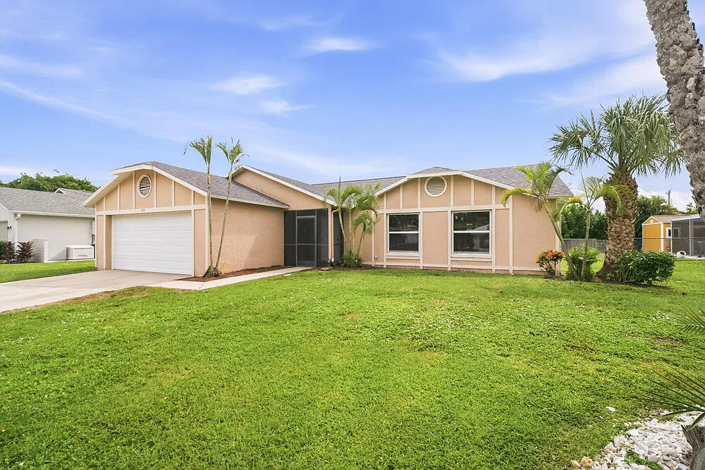 3 bed, 2.0 bath, 1443 sqft, $2,190 — Photo 3