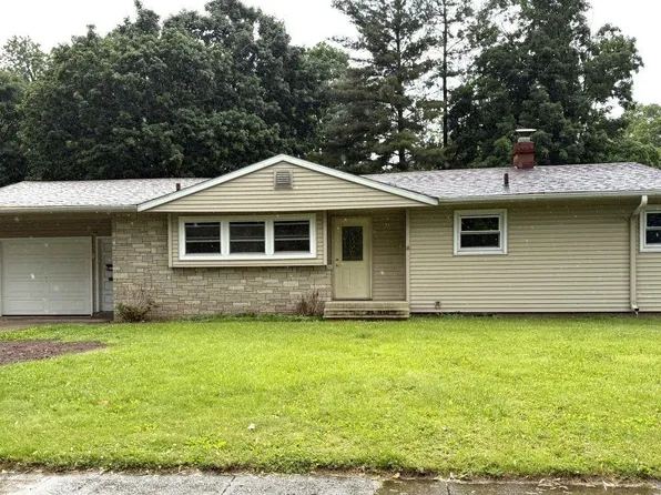 199 Anne St, Clintonville, WI 54929