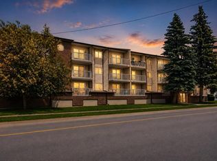 110 S 20th Ave NE #305, Calgary, AB T2E 1P7