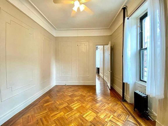 5th image of 300 Lewis Ave #1A