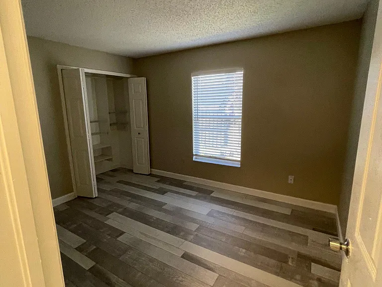9303 Rockrose Dr — Photo 53