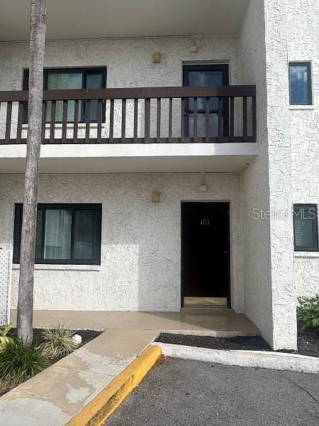1st image of 1624 Stickney Point Rd APT 101