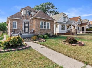 4221 N 24th St, Milwaukee, WI 53209