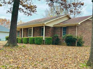 112 Landrum Dr, Martin, TN 38237