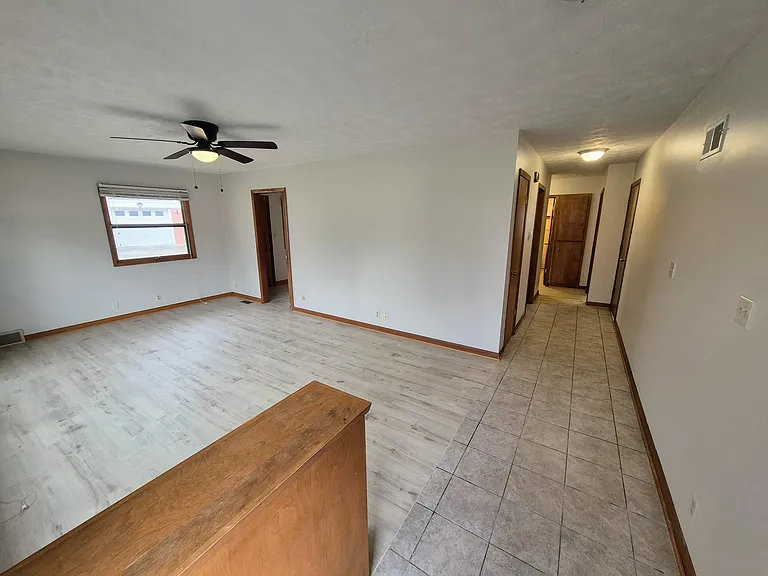 3910 Pace Blvd — Photo 4