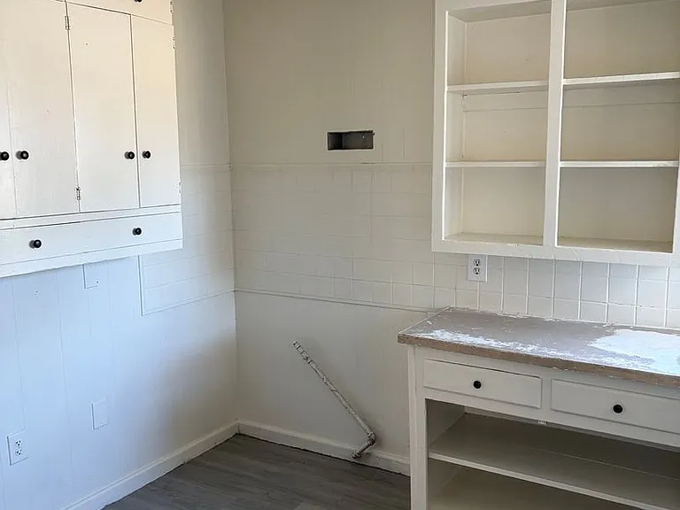 2501 Proctor Ave — Photo 3