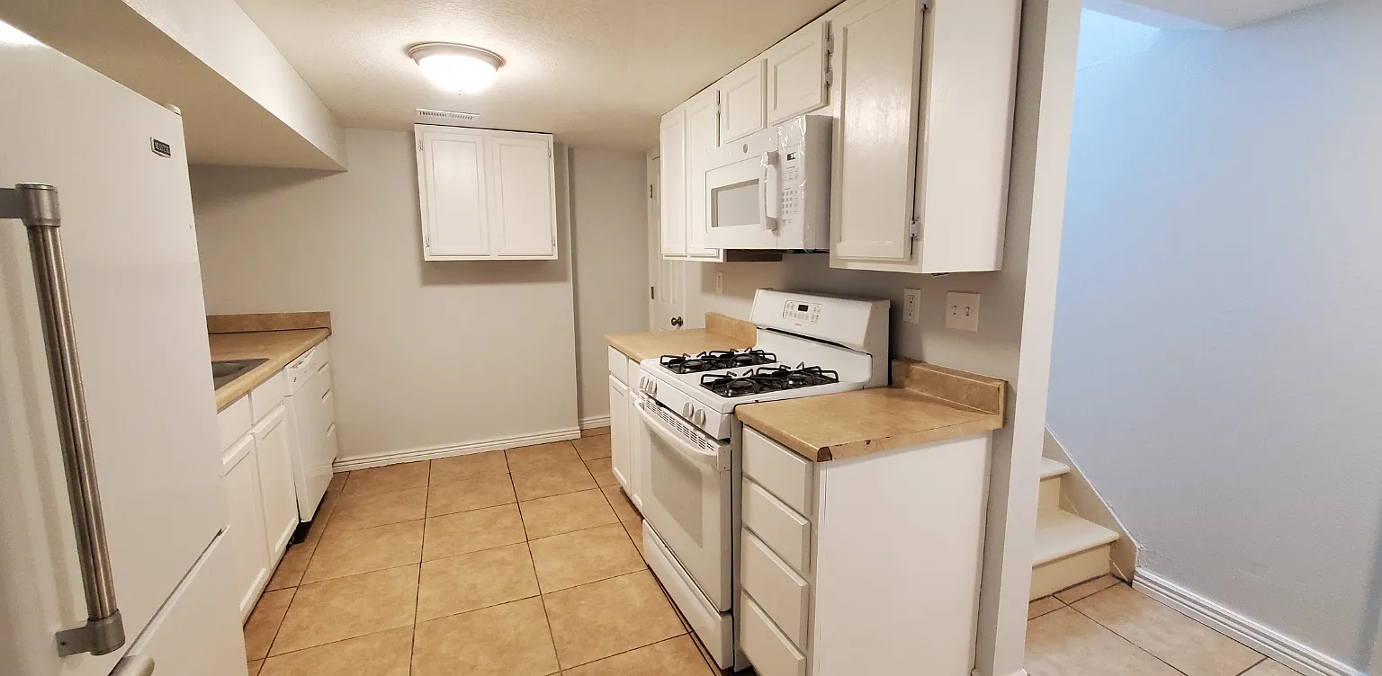 5295 S 1760 W - B — Photo 4