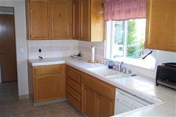 2nd image of 5409 Yellow Pine Way