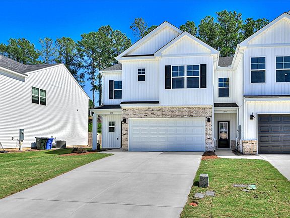 3rd image of 399 Bay Meadows Dr