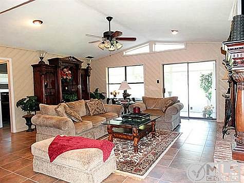 4th image of 11285 W Lake Dr