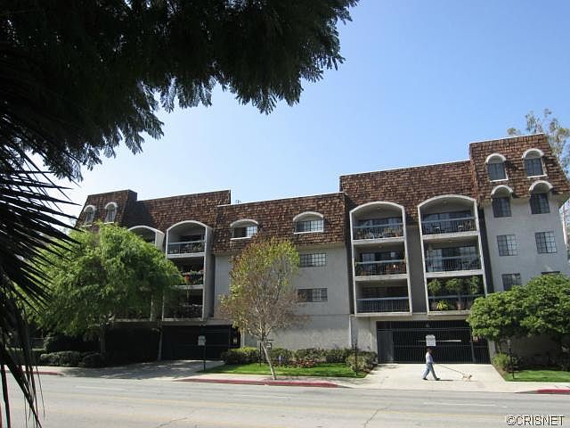 1st image of 5339 Lindley Ave Unit 101
