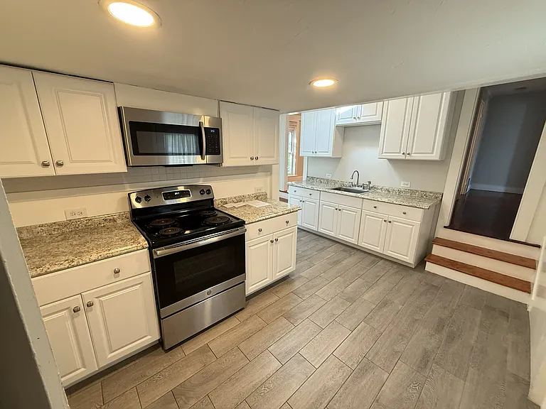 43 Winthrop St #2 — Photo 4