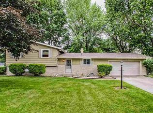 18588 S Cypress Cir, South Bend, IN 46637