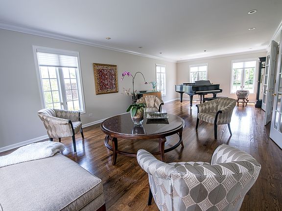 3rd image of 3012 White Pine Dr