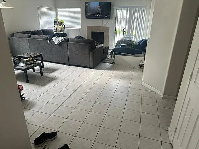1721 Dominion Dr — Photo 2